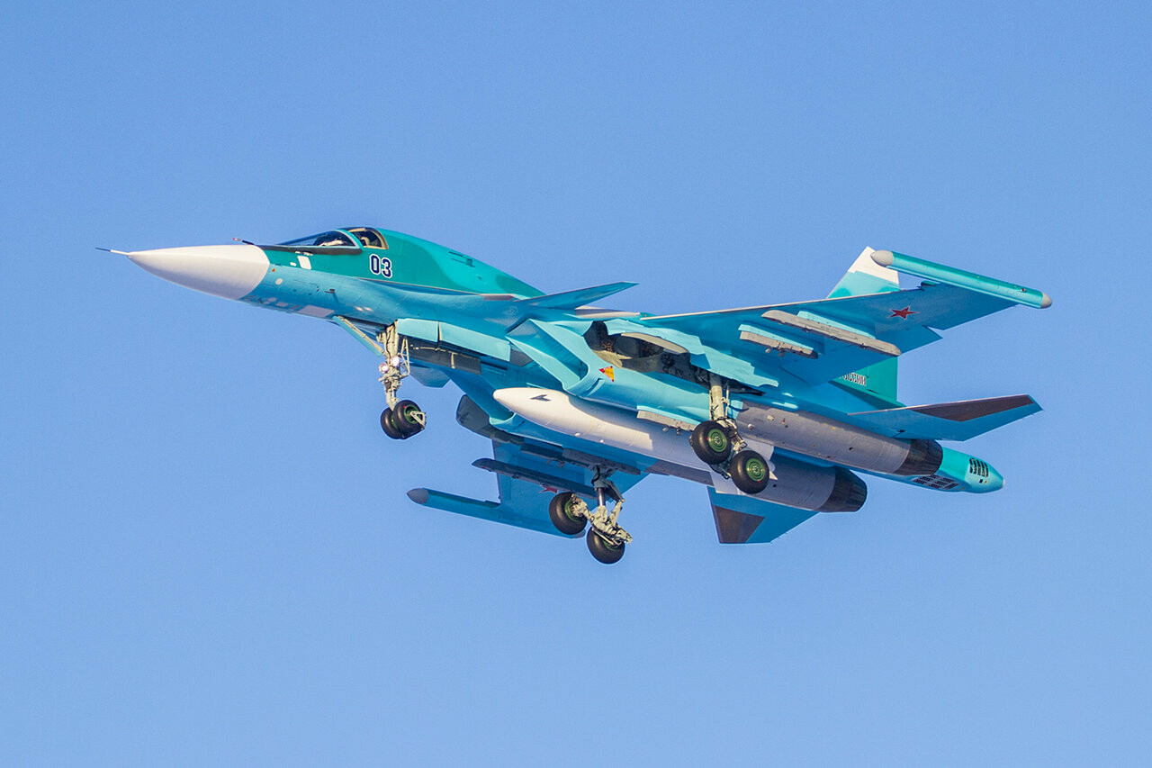 Сили оборони знищили три російські винищувачі Су-34. Читайте на UKR.NET