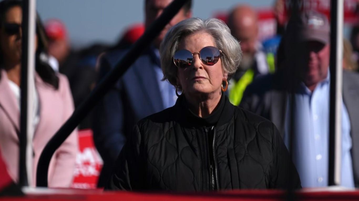 Вайлз не дозволила Маску відкрити офіс у Білому домі. Читайте на UKR.NET