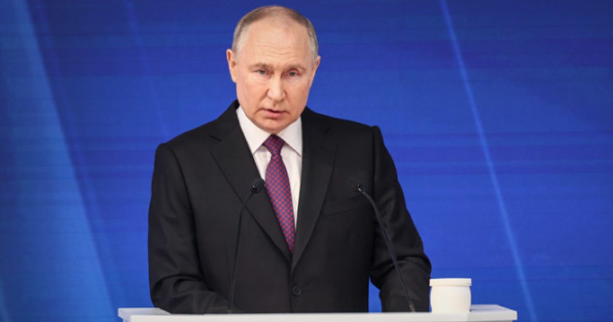 Three German politicians celebrated Putin's birthday at the Russian embassy