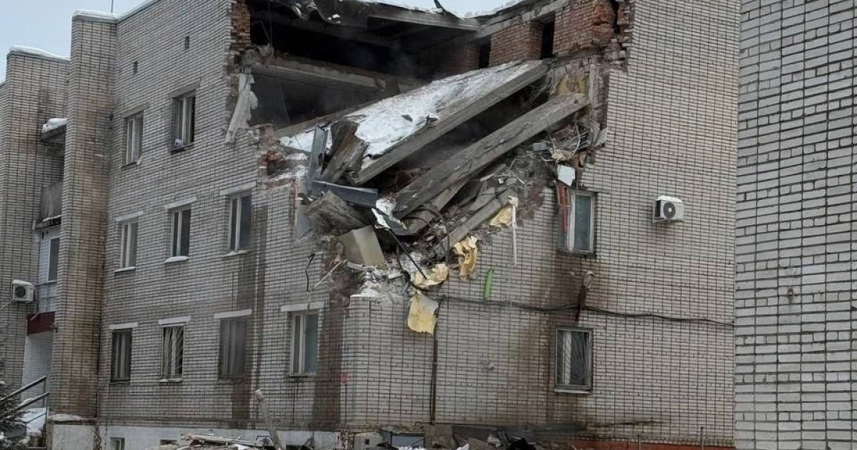 Military commandant's office explodes in Russia, killing at least 10 people
