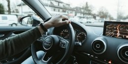 Как камера фиксирует скорость авто: что должен знать водитель о фоторадаре и штрафах