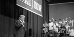 Трамп продовжує втрачати довіру американців