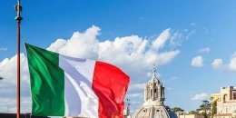 Італія