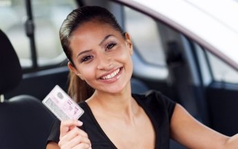 Оренда авто: поліс чи повне страхування