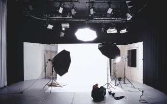 Як обрати фотостудію у Львові для зйомки