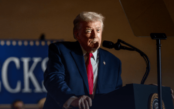 Трамп снова спровоцировал громкий скандал