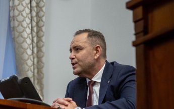 Навроцький