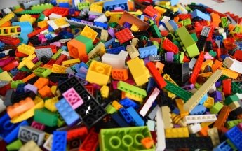 Як зберігати тисячі деталей LEGO: повний гід з організації простору