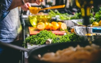 Як приготувати мариновані печериці - найпростіший рецепт вдома