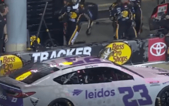 Що сталося під час гонок NASCAR