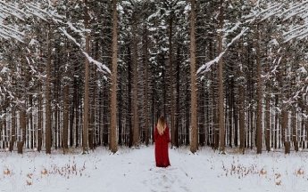 Новогодний шик: выбираем платье для корпоратива