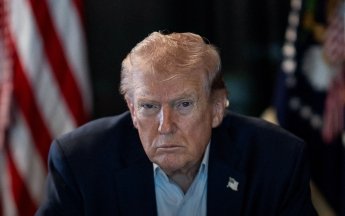 Trump increases pressure on Ukraine and Zelensky