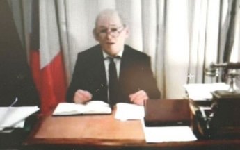 Скандал во Франции: мошенник выдавал себя за министра, а затем скрылся в Украине
