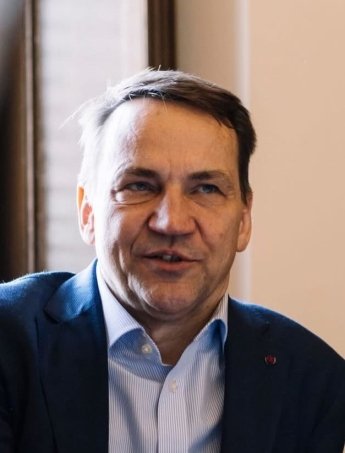 Сікорський знову поставив команду Путіна на місце