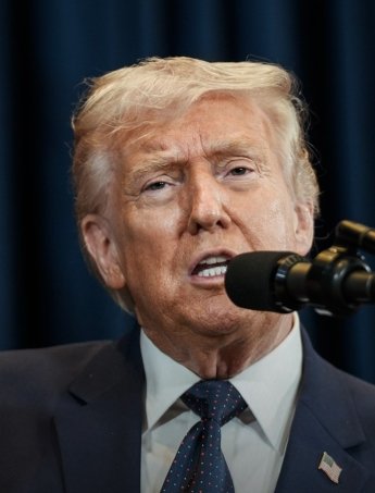 Трамп знову змінив свою позицію