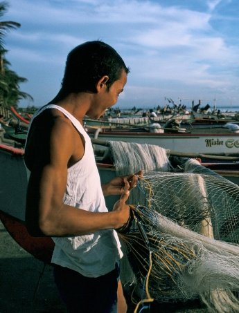 Французькі рибалки роблять свій внесок у перемогу України