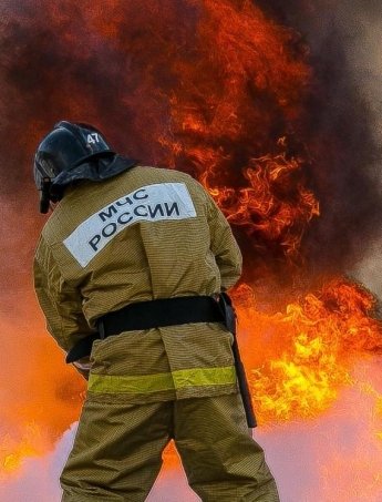 У Новочебоксарську РФ спалахнув хімічний завод — відео