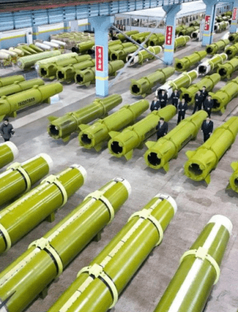 КНДР почала масово виробляти копії російських "Іскандерів"