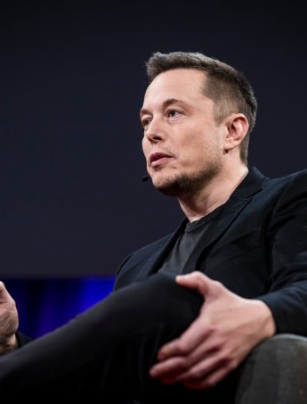 Elon Musk suddenly lost his trillionaire status - what are the reasons?