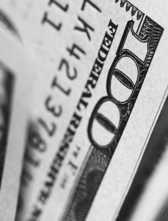 Міжнародні резерви України продовжують зростати