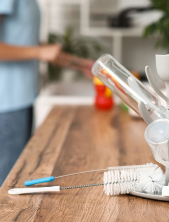 Гайд для батьків: як правильно стерилізувати та зберігати дитячі пляшечки