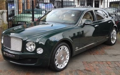 Унікальний Bentley Єлизавети II виставлено на продаж: опубліковані фото