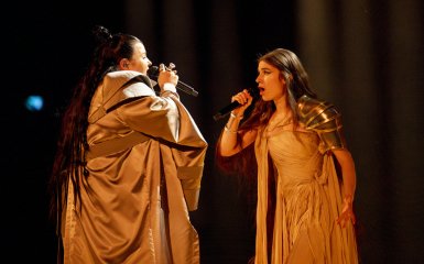 alyona alyona и Jerry Heil