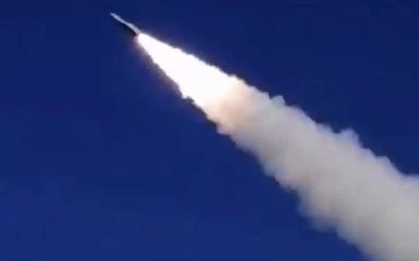 Армія РФ під час ранкової ракетної атаки влучила у військовий об'єкт в Хмельницькому