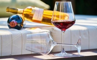 Названа реальна користь вина для жінок
