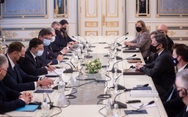 Глава Держдепу назвав дві головні проблеми на шляху розвитку України