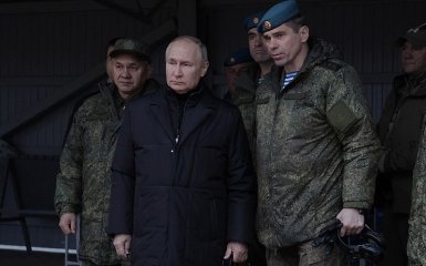 Путін і військові РФ