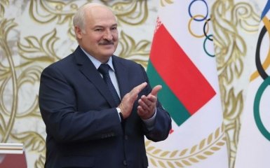 У Лукашенка розкрили умови для авіарейсів з Білорусі в окупований Крим