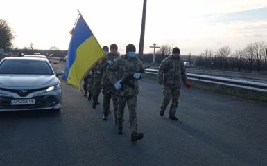 Окупанти поранили українського військового на Донбасі