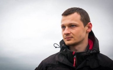 Лидера "Азов-Крым" увезли из суда на скорой