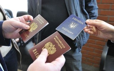 В Херсонской области украинцев заставляют получать паспорта РФ — угрожают выселением