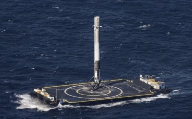 Запуск ракети SpaceX: в мережі весело порівняли США з Росією