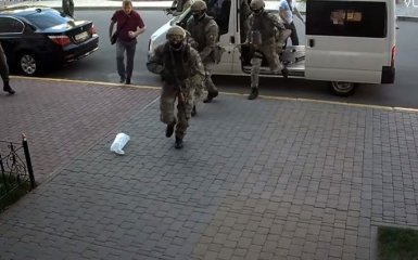 Прикордонна служба зробила жорстку заяву через гучні обшуки: з'явилися відео