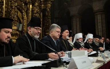 Об'єднавчий собор прийняв історичне рішення і обрав главу автокефальної церкви України