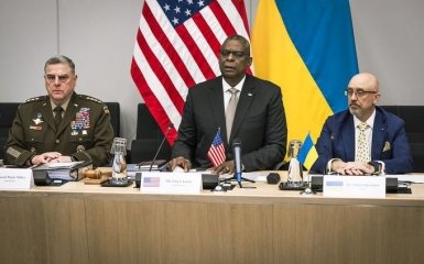Глава Пентагона призвал не допустить проблем с военной помощью Украине