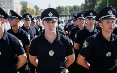 В Украине введен новый профессиональный праздник - День полиции