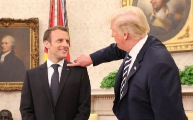 Это было ужасно: американские СМИ рассказали о телефонном разговоре Трампа и Макрона