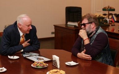 Сеть поразила встреча Гребенщикова с главным следователем Путина: появилось фото