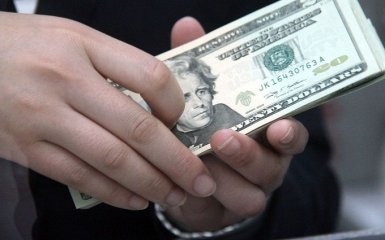 У Дніпрі затримали прокурора-хабарника на отриманні $ 25 тисяч