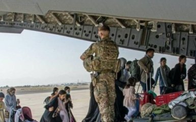 Розвідка викрила спробу РФ зірвати українську евакуацію з Афганістану