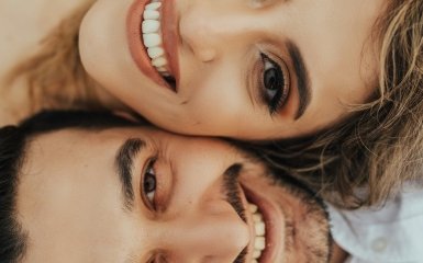 Особливості професійного відбілювання зубів в Житомирі