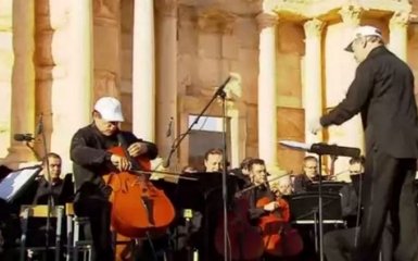 Разрухи и в России хватает: соцсети высмеяли концерт друга Путина в Сирии