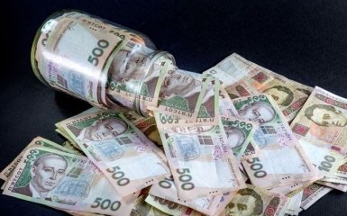 Курси валют в Україні на понеділок, 24 квітня