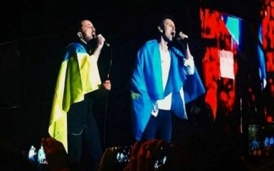 Вакарчук со своим учеником спел на крымскотатарском: опубликовано видео