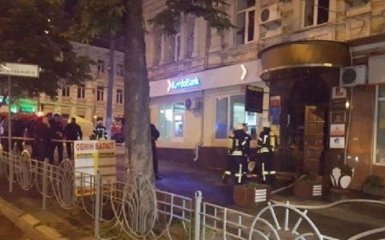 У центрі Києва влаштували вибух: з'явилися фото і відео
