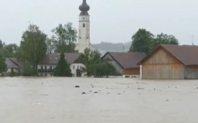 Европа страдает от сильных наводнений: опубликованы видео